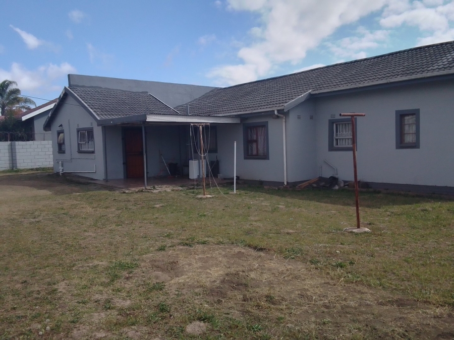  Bedroom Property for Sale in Southernwood Eastern Cape